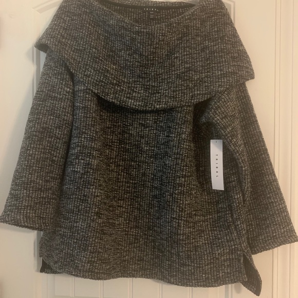 Women’s cowl neck sweater - Picture 2 of 2